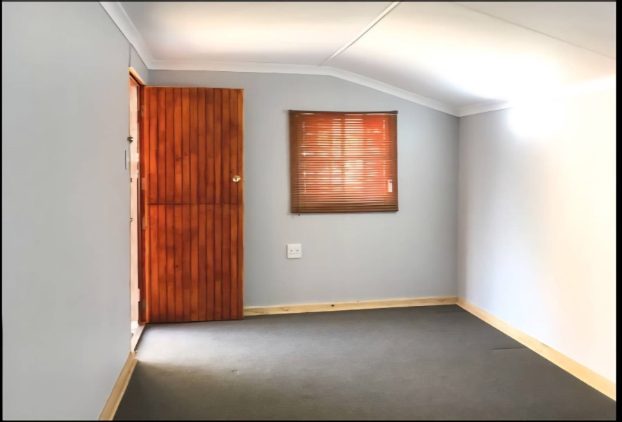To Let 1 Bedroom Property for Rent in Heuwelsig Northern Cape
